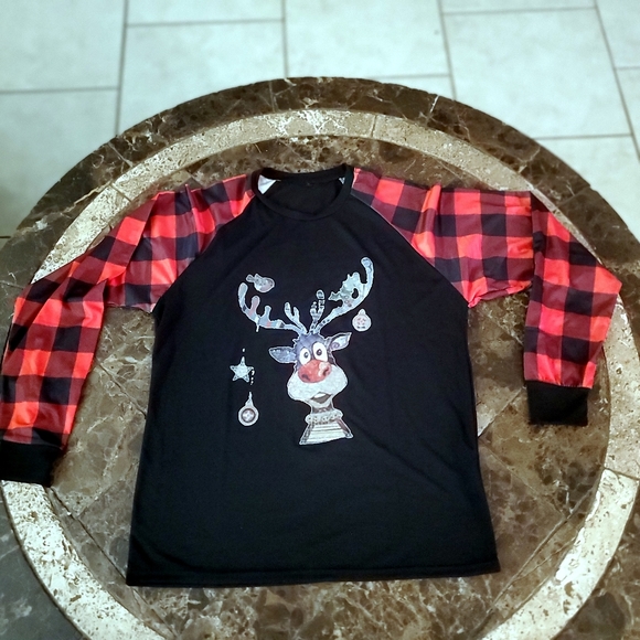 Boutique Black with red checkered lomg sleeves silly Reindeer T shirt - Picture 2 of 5